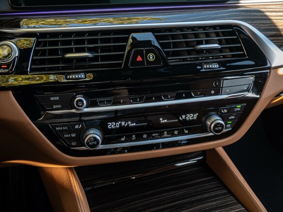 2020 BMW 5 серии 530i xDrive VII (G30/G31/G38) Рестайлинг, серый - вид 12