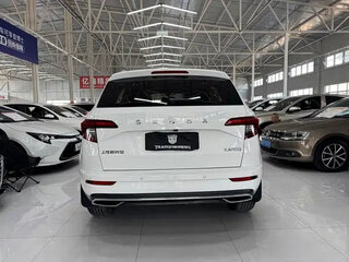 2023 Skoda Karoq I Рестайлинг, белый, 2200000 рублей, вид 4