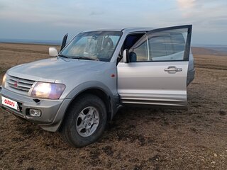 2002 Mitsubishi Pajero III, серебристый, 850001 рублей, вид 1