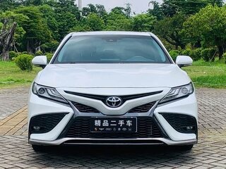2022 Toyota Camry VIII (XV70) Рестайлинг, белый, 3600000 рублей, вид 2