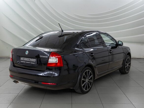 2012 Skoda Octavia II (A5) Рестайлинг, чёрный - вид 6