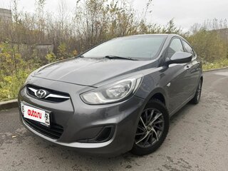2013 Hyundai Solaris I, серый, 615000 рублей, вид 3