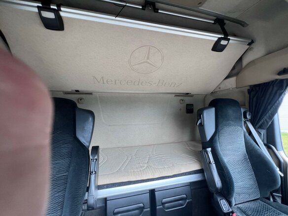 2019 Mercedes-Benz Actros, белый, 6100000 рублей - вид 31