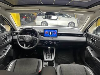 2022 Honda Vezel II, белый, 1395000 рублей, вид 5