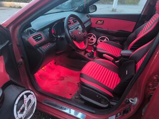 2013 Kia Rio 5-speed III, красный, 650000 рублей, вид 5