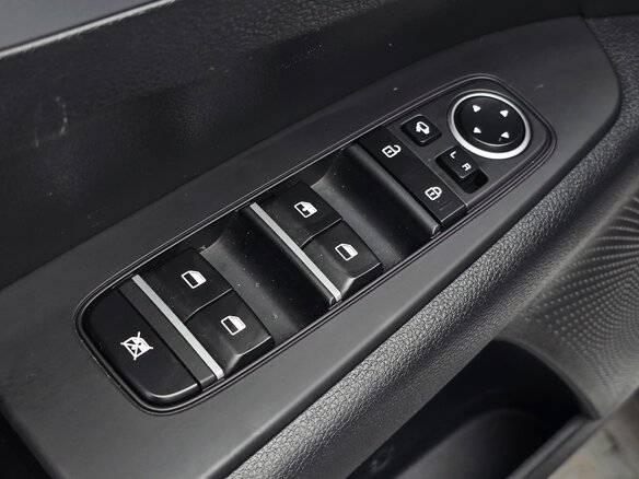 2022 Kia K3 II Рестайлинг, белый, 1720000 рублей - вид 26