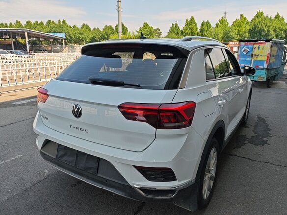 2023 Volkswagen T-Roc I Рестайлинг, белый - вид 6