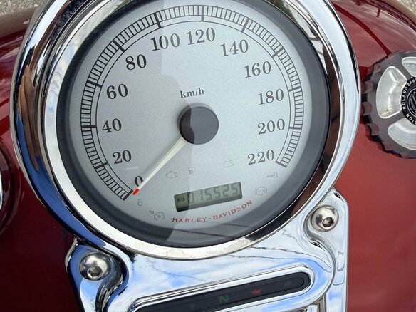 2010 Harley-Davidson Fat Bob, красный, 777000 рублей - вид 15