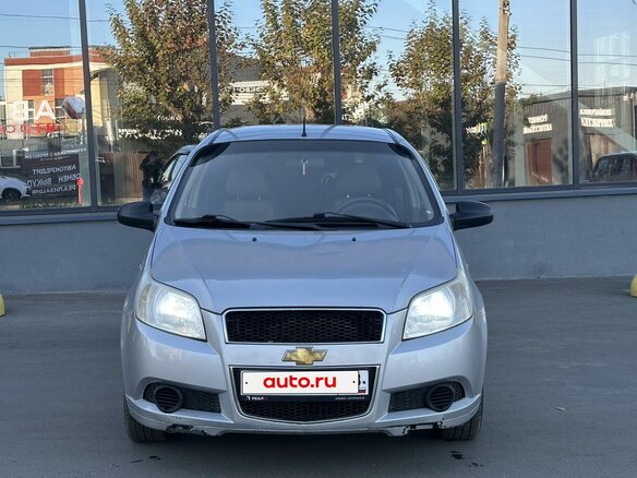 2009 Chevrolet Aveo I Рестайлинг, серебристый, 339000 рублей - вид 2