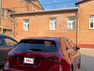 2019 Mercedes-Benz A-Класс 180 IV (W177), красный, 1890000 рублей, вид 3
