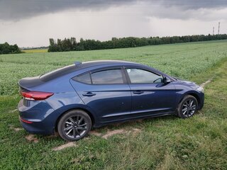 2018 Hyundai Elantra VI (AD), синий, 1470000 рублей, вид 2