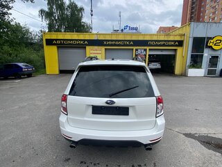 2011 Subaru Forester III Рестайлинг, белый, 1360000 рублей, вид 4