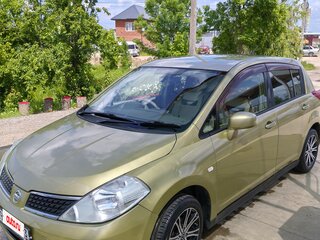 2005 Nissan Tiida I, золотистый, 450000 рублей, вид 1