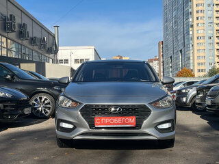 2018 Hyundai Solaris II, серебристый, 1249000 рублей, вид 2