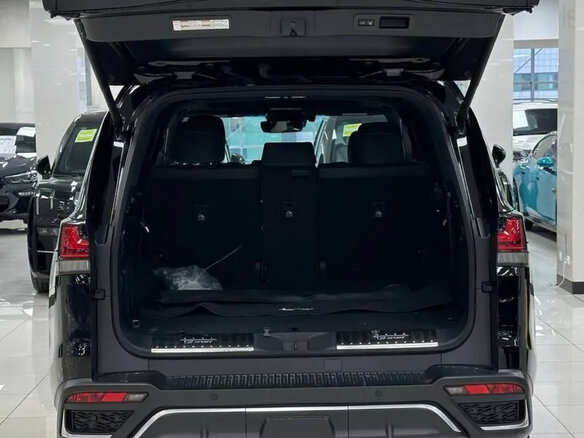 2023 Lexus LX 600 IV, чёрный, 16900000 рублей - вид 4