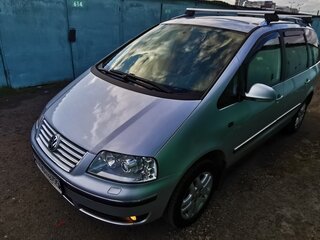 2007 Volkswagen Sharan I Рестайлинг 2, серебристый, 990000 рублей, вид 3
