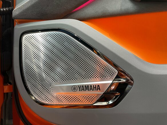 2023 Zeekr 001 100 kWh I, оранжевый, 5075000 рублей - вид 22