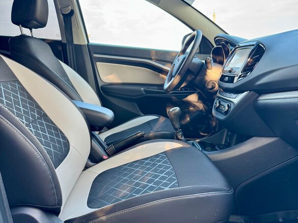 2018 Lada (ВАЗ) Vesta SW Cross I, белый, 1230000 рублей - вид 11