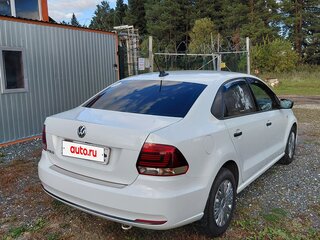 2018 Volkswagen Polo V Рестайлинг, белый, 1100000 рублей, вид 3