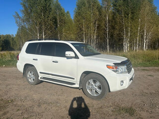 2013 Toyota Land Cruiser 200 Series Рестайлинг 1, белый, 4250000 рублей, вид 5