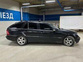 2003 Mercedes-Benz C-Класс 200 II (W203), чёрный, 400000 рублей, вид 3