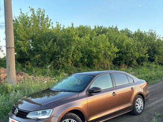 2015 Volkswagen Jetta VI Рестайлинг, коричневый, 1250000 рублей, вид 1