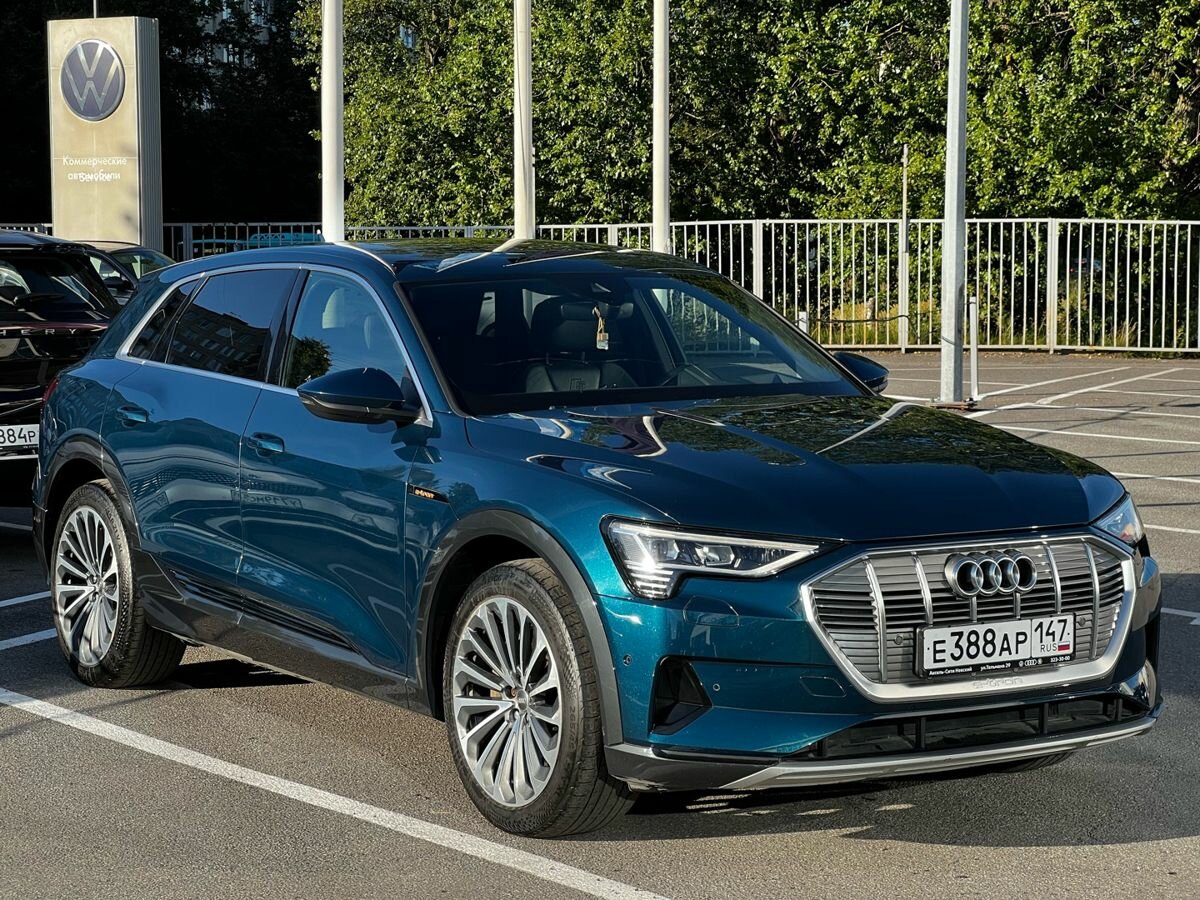 Открыть фотографии: Audi e-tron I