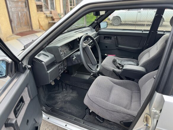 2004 Lada (ВАЗ) 21093i, серебристый, 500000 рублей - вид 27