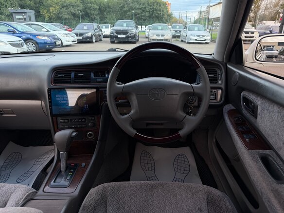 2000 Toyota Mark II VIII (X100), белый - вид 9