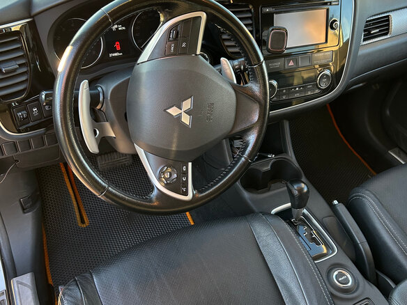 2014 Mitsubishi Outlander III, белый, 1030000 рублей - вид 8