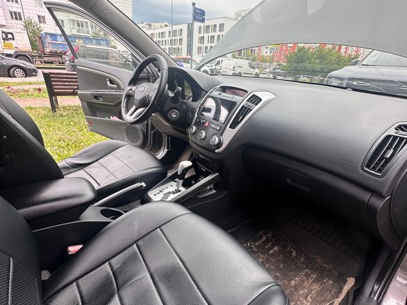 2010 Kia Ceed I Рестайлинг, серебристый, 680000 рублей - вид 5