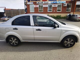 2008 Chevrolet Aveo I Рестайлинг, серебристый, 340000 рублей, вид 3