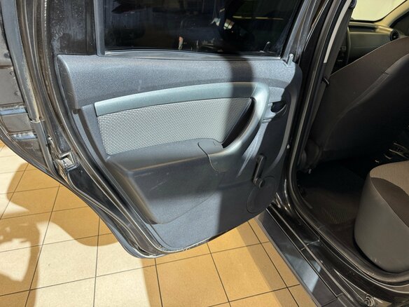 2015 Renault Duster I Рестайлинг, чёрный, 1425000 рублей - вид 14