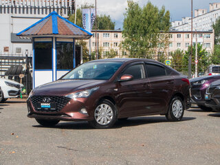 2021 Hyundai Solaris II Рестайлинг, коричневый, 1679000 рублей, вид 1