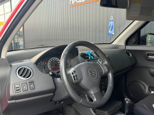 2007 Suzuki Swift AMT III, красный, 690000 рублей - вид 8
