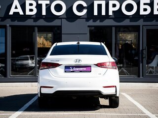 2017 Hyundai Solaris II, белый, 1360000 рублей, вид 5