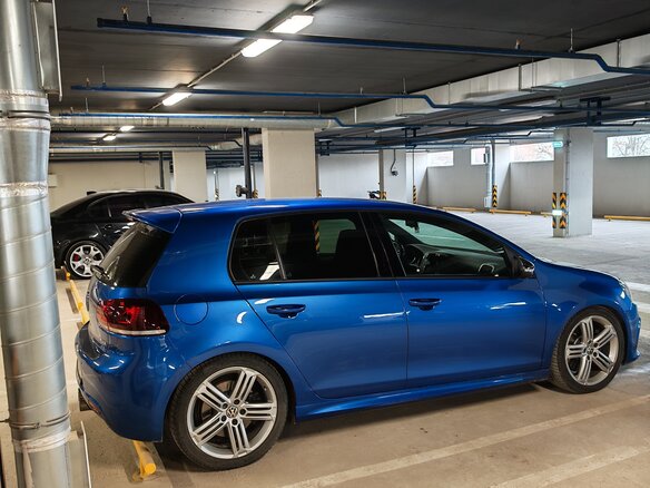 2012 Volkswagen Golf R VI, синий, 2300000 рублей - вид 16