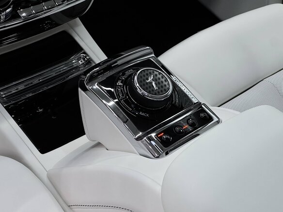 2026 Rolls-Royce Phantom Extended VIII (Series I), чёрный, 87500000 рублей - вид 17