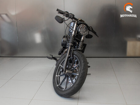 2017 Harley-Davidson Sportster 883, серый, 743597 рублей, вид 2