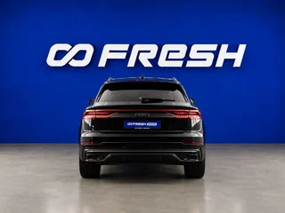 2020 Audi Q8 45 TDI I (4M), чёрный, 7377999 рублей, вид 4