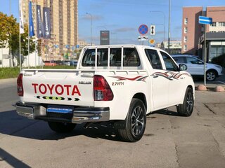 2021 Toyota Hilux VIII Рестайлинг 2, белый, 3050000 рублей, вид 4