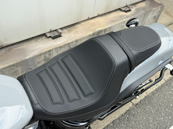 2024 Harley-Davidson Fat Bob, серый, 1700000 рублей - вид 8