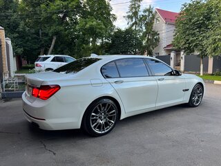 2012 BMW 7 серии Long 740Li xDrive V (F01/F02/F04) Рестайлинг, белый, 3100000 рублей, вид 5