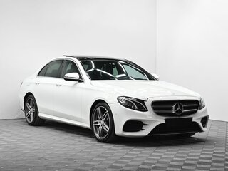 2017 Mercedes-Benz E-Класс 200 V (W213, S213, C238), белый, 2155000 рублей, вид 3