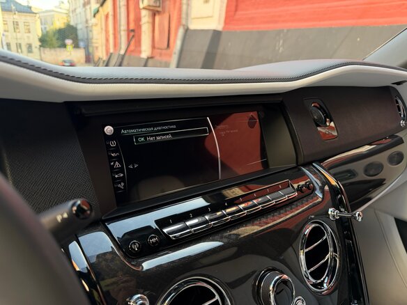 2020 Rolls-Royce Cullinan Black Badge I (Series I), серый, 28500000 рублей - вид 17