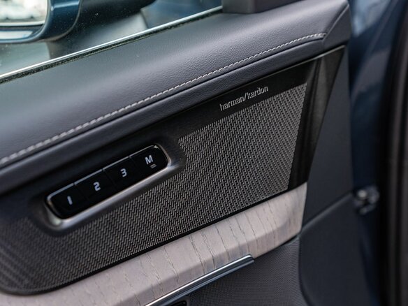 2026 Volvo XC90 B5 II Рестайлинг 2, синий - вид 17