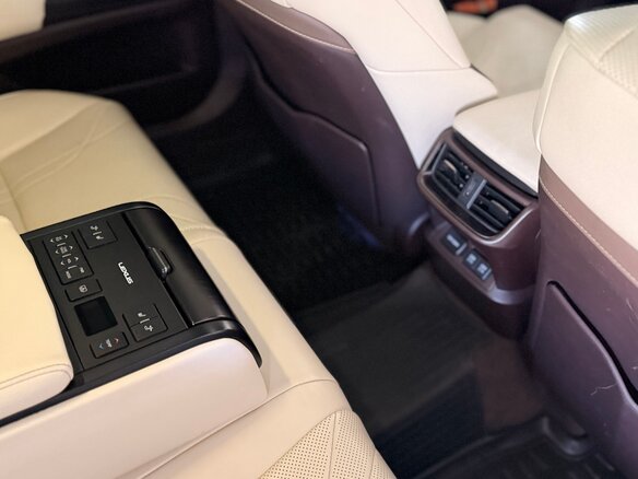 2019 Lexus ES 350 VII, синий, 3400000 рублей - вид 12