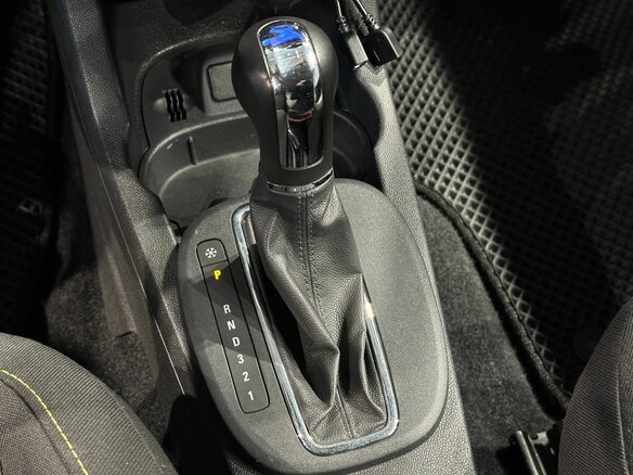 2011 Opel Corsa D Рестайлинг II, жёлтый, 629900 рублей - вид 16