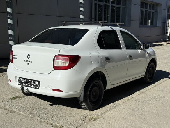 2018 Renault Logan II, белый, 350000 рублей - вид 3