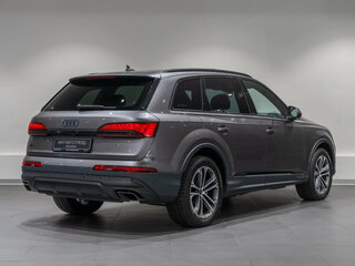 2024 Audi Q7 45 TFSI II (4M) Рестайлинг 2, серый, 9500000 рублей, вид 5